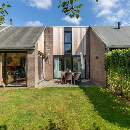 Vakantiehuis - De Haaijmanweg 5 | Burgh Haamstede 'Huisje 86' エクステリア 写真